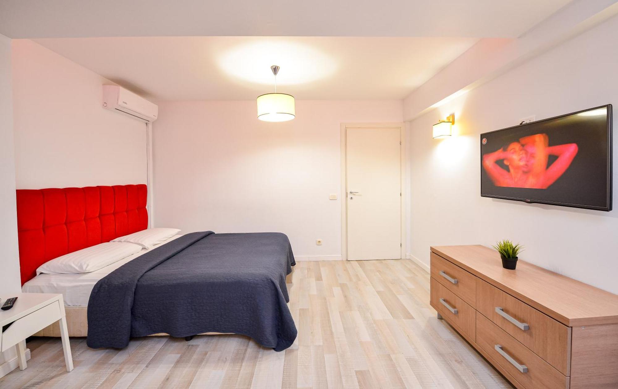 Dracula Adventure Tours Accommodation Bucarest Extérieur photo