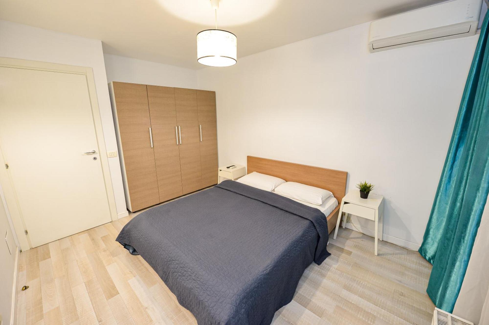 Dracula Adventure Tours Accommodation Bucarest Extérieur photo