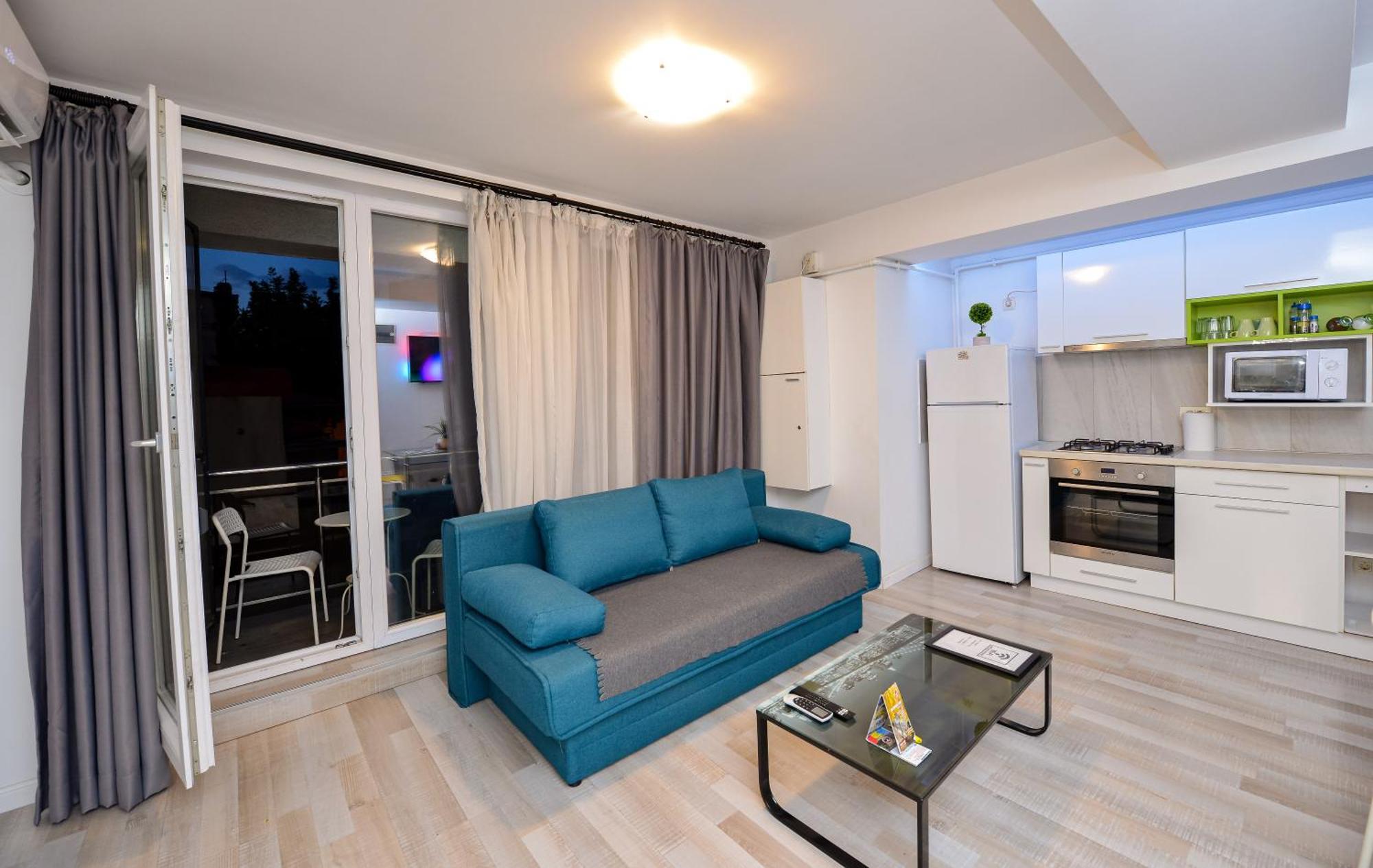 Dracula Adventure Tours Accommodation Bucarest Extérieur photo